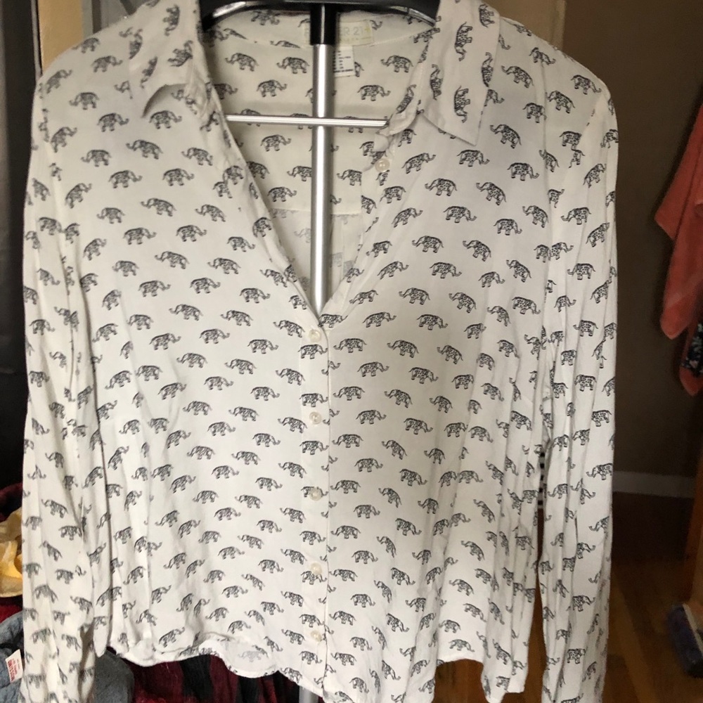 Elephant cropped button down